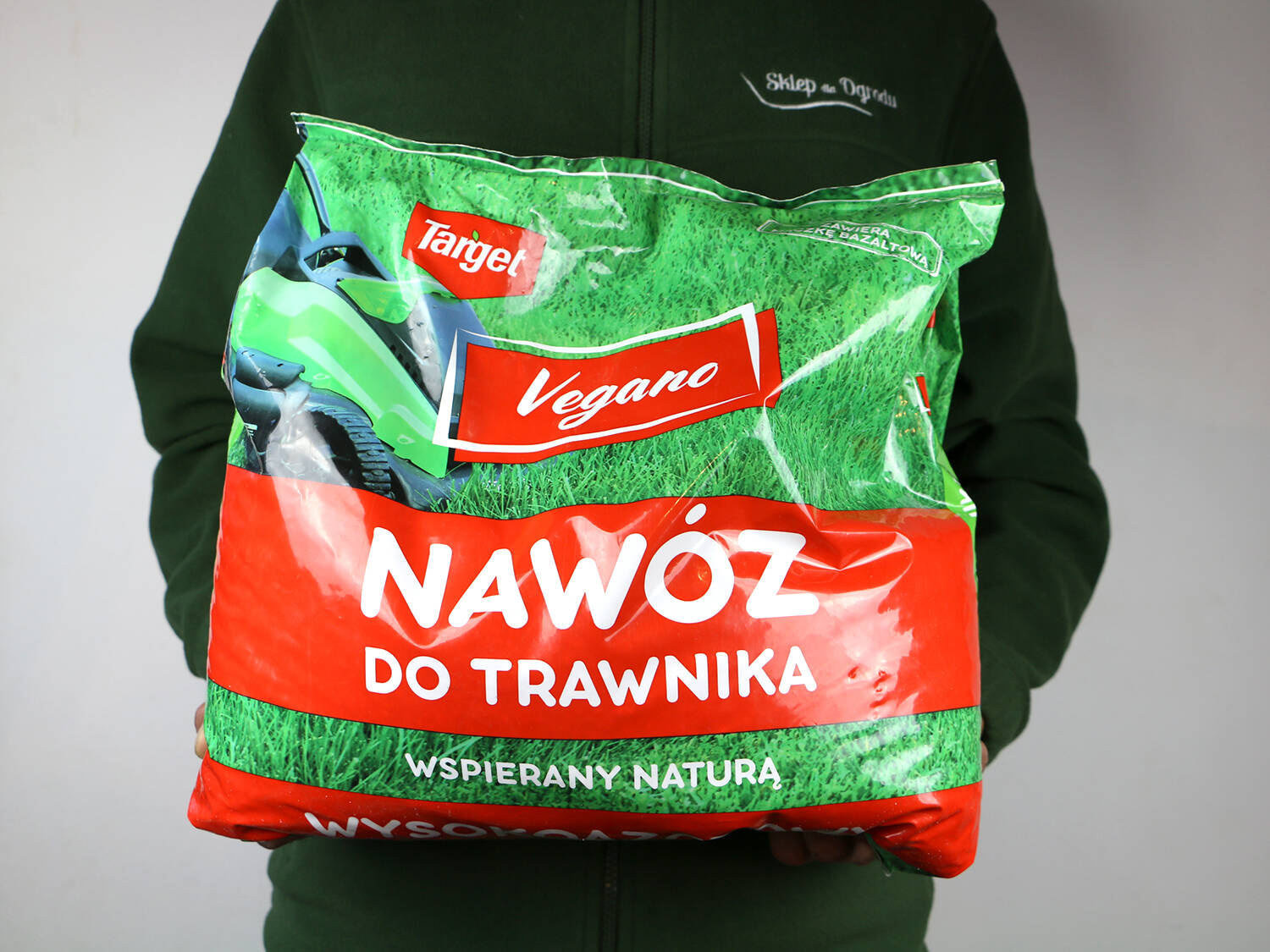 Wysokoazotowy Nawóz Do Trawnika – Wspierany Naturą – 3 x 16 kg Vegano - obrazek 6